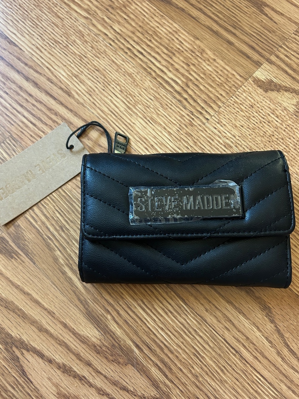Steve Madden Black Quilted Trifold Card & Key Holder